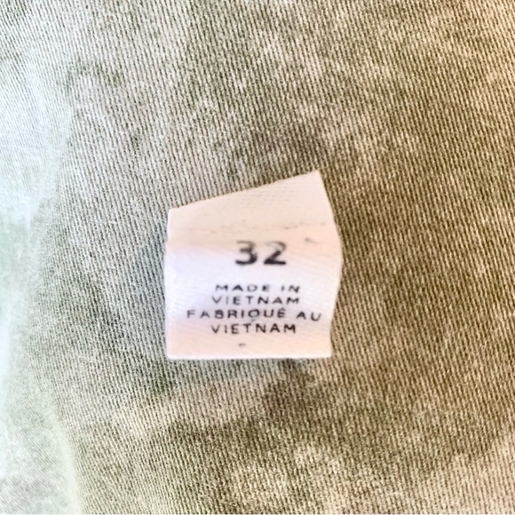 MOVING SALE | Urban Outfitters BDG Women’s Moto-Style Camo Pants, Size 32 - Picture 9 of 9